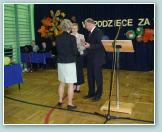 (32/54): Pani  Mariola Thomas otrzymuje Nagrod Dyrektora.<br>Zdjcie: Elbieta Rybarczyk